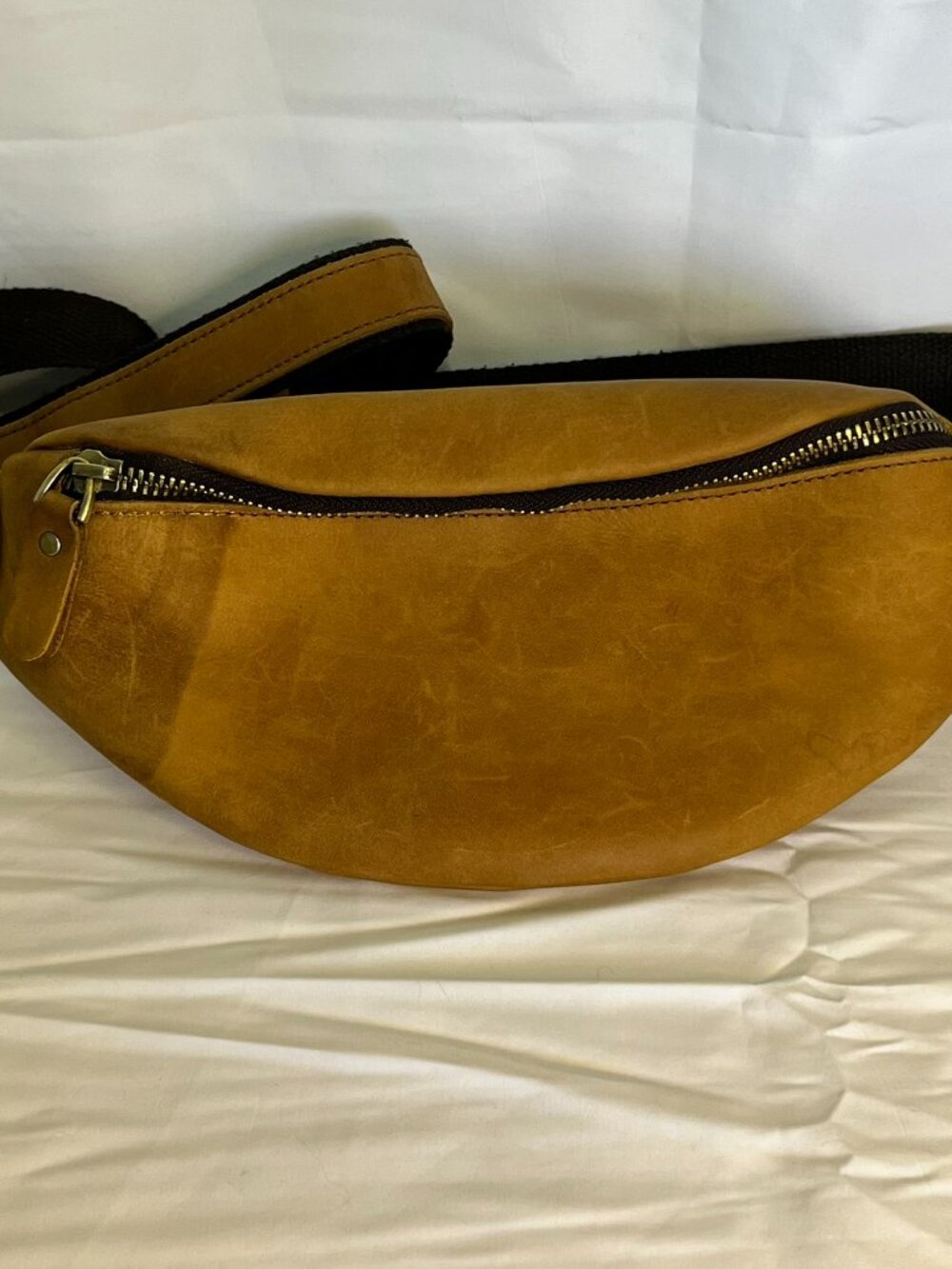 Men's Women's Leather Fanny Pack Waist Bag Crossbody smooth Light Brown tan